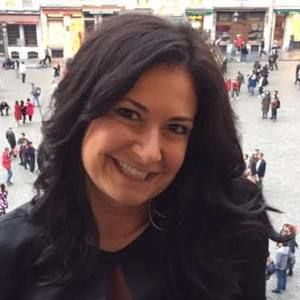 Meet your Posher, Stacy